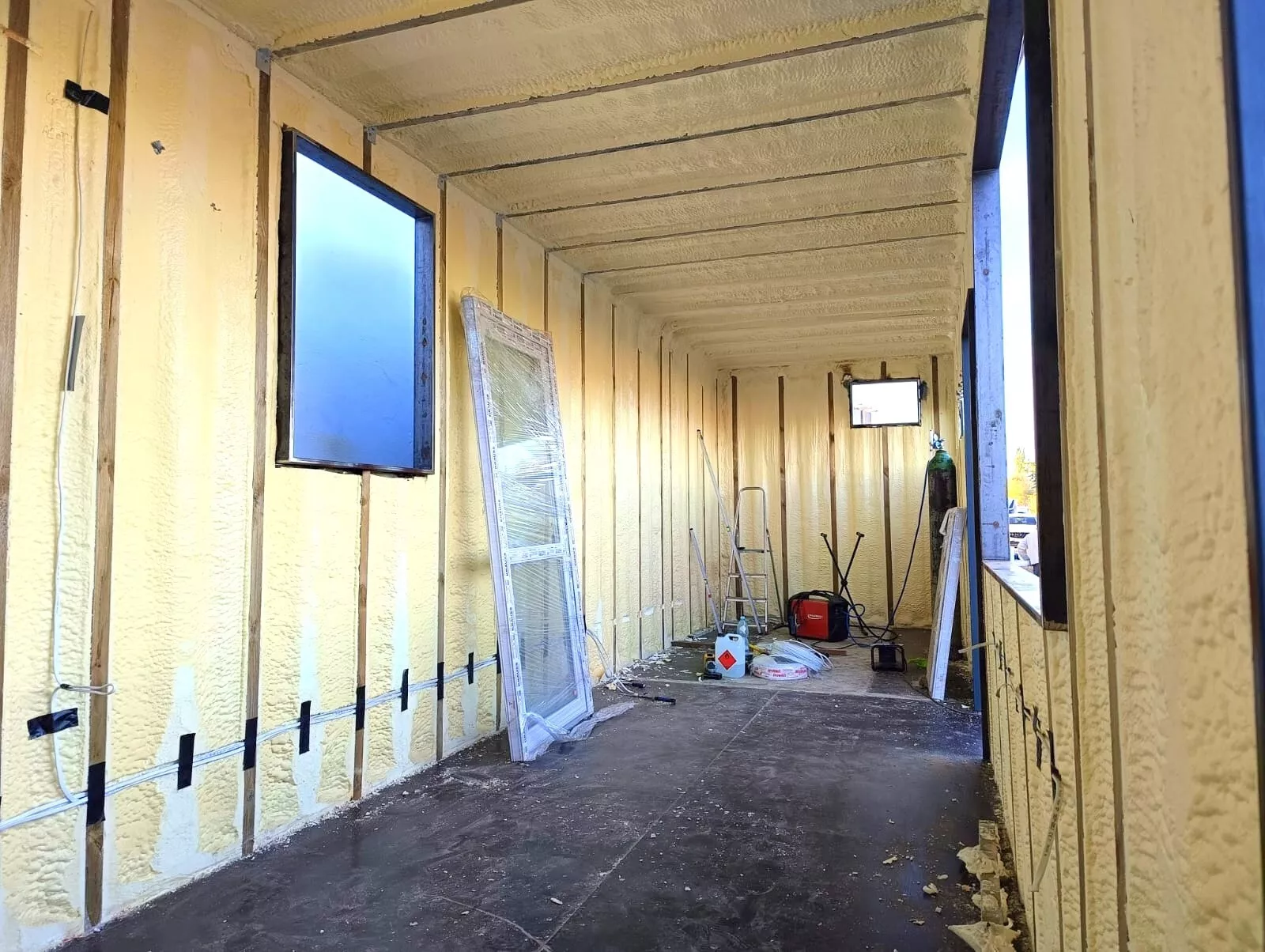 Living Container House - View 3