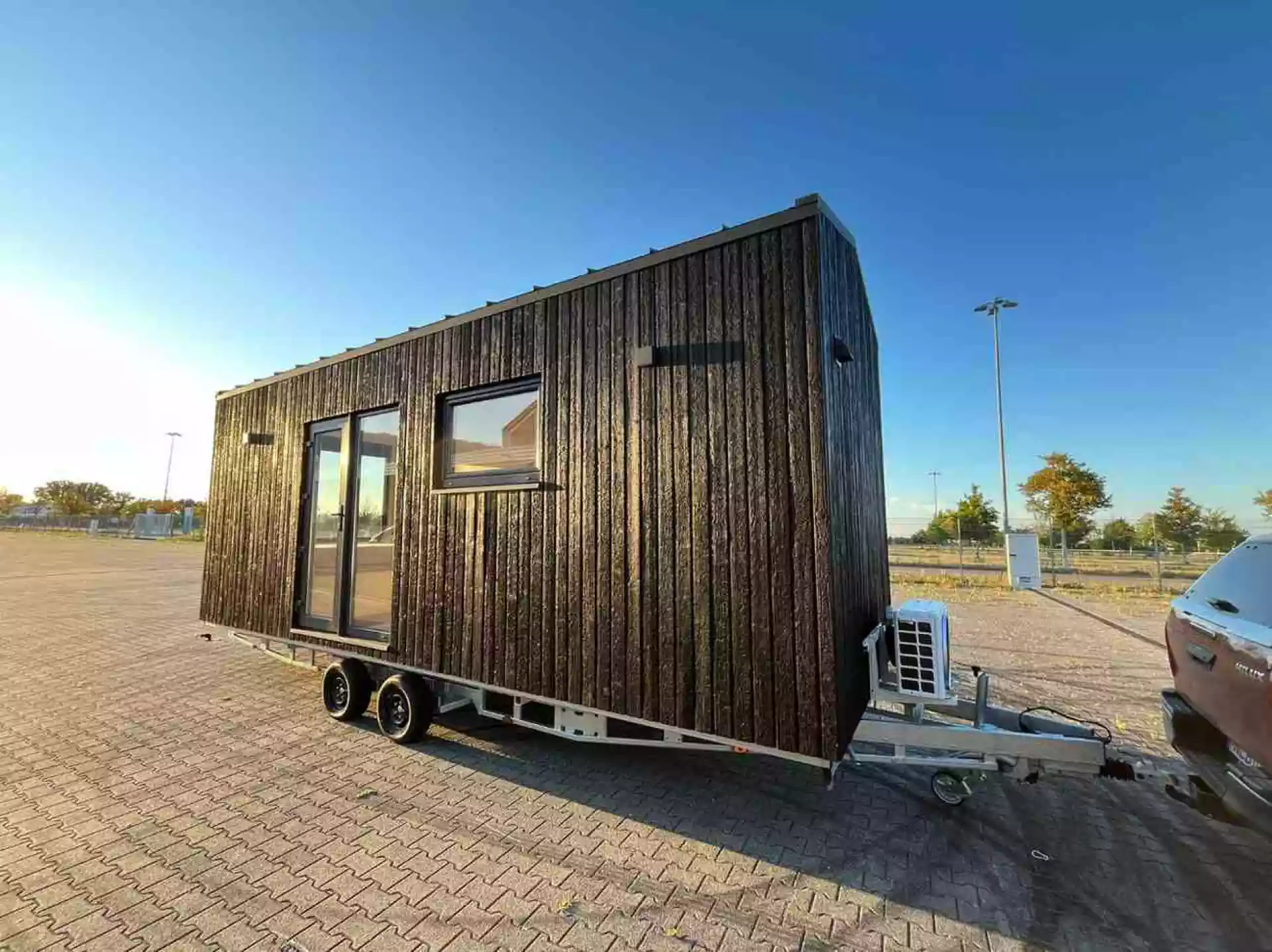 Minimalist tiny house - View 1